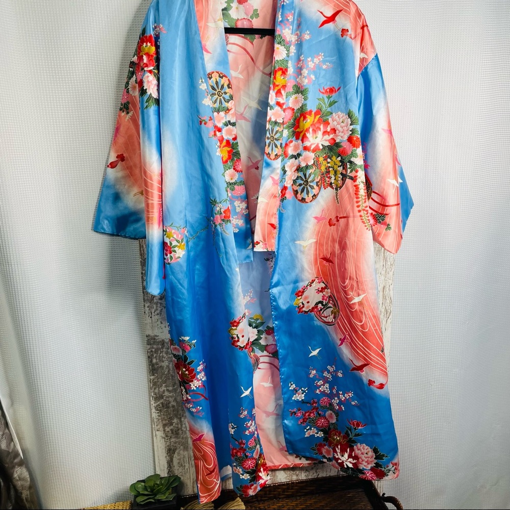 Vintage Tokyo Japanese Pink and Blue Floral Polyester Kimono Robe